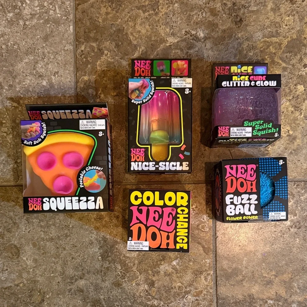 NeeDoh Lot. Squeezza, Comor Change (pink), Nice-Sicle, Glitter & Glow, Fuzz Ball